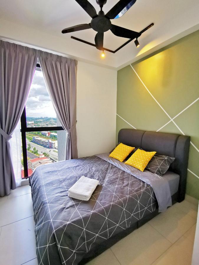 Astetica Pool & Lake View High Floor 100Mbps Wifi Netflix 세리 켐방안 외부 사진