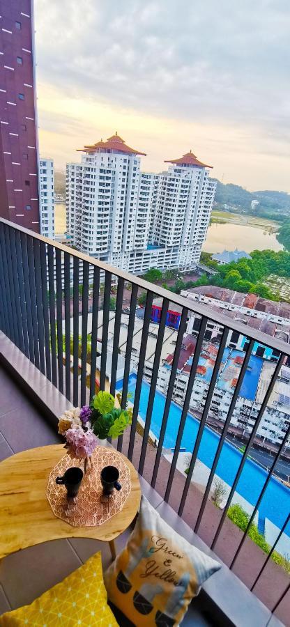 Astetica Pool & Lake View High Floor 100Mbps Wifi Netflix 세리 켐방안 외부 사진